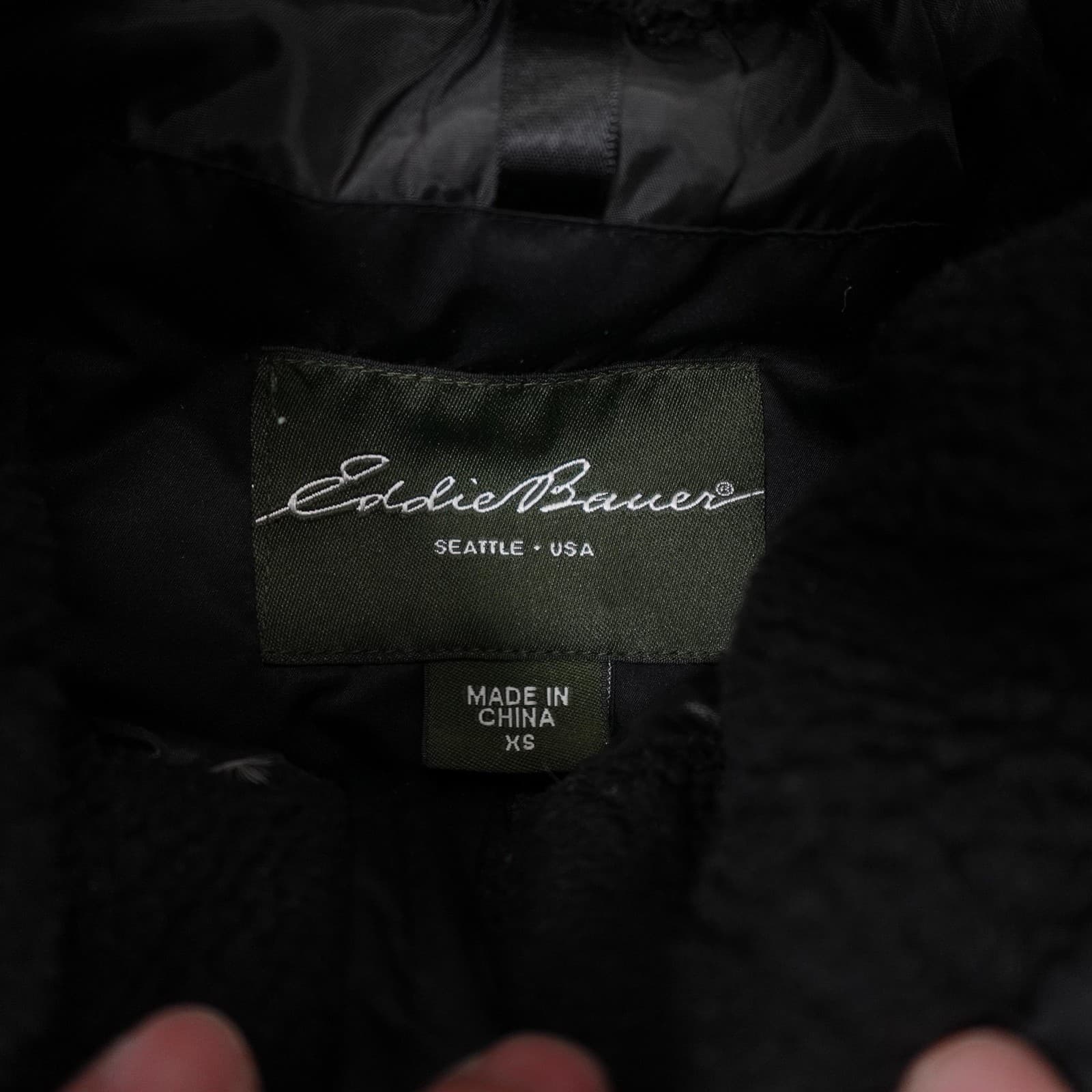 Eddie Bauer Vest Womens XS Black Down Puffer Full Zip Lightweight Outdoor Warm - Thumbnail 2