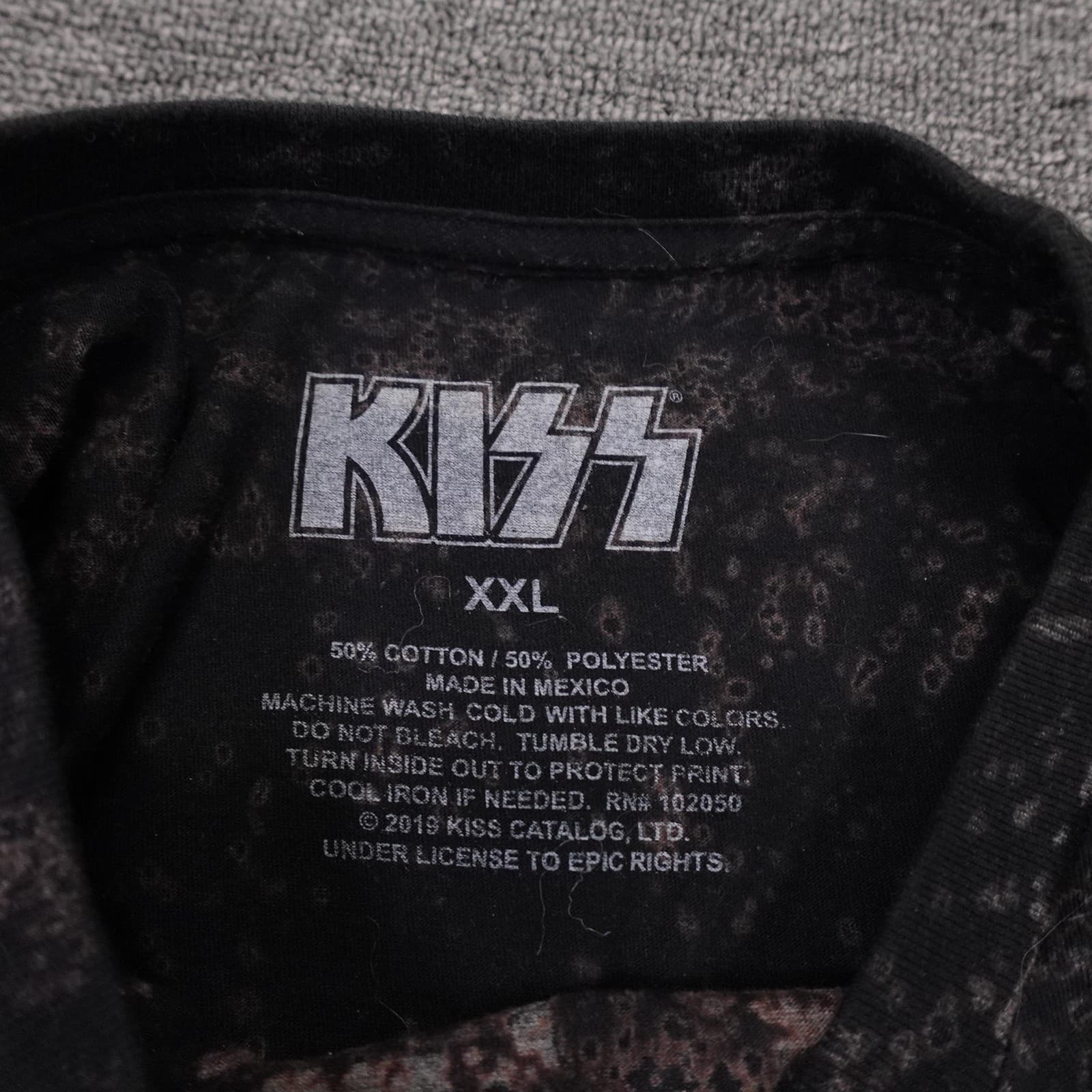 KISS Shirt Mens 2XL Black Alive In '77 Graphic Tee Band Rock Tagless Concert - Thumbnail 3