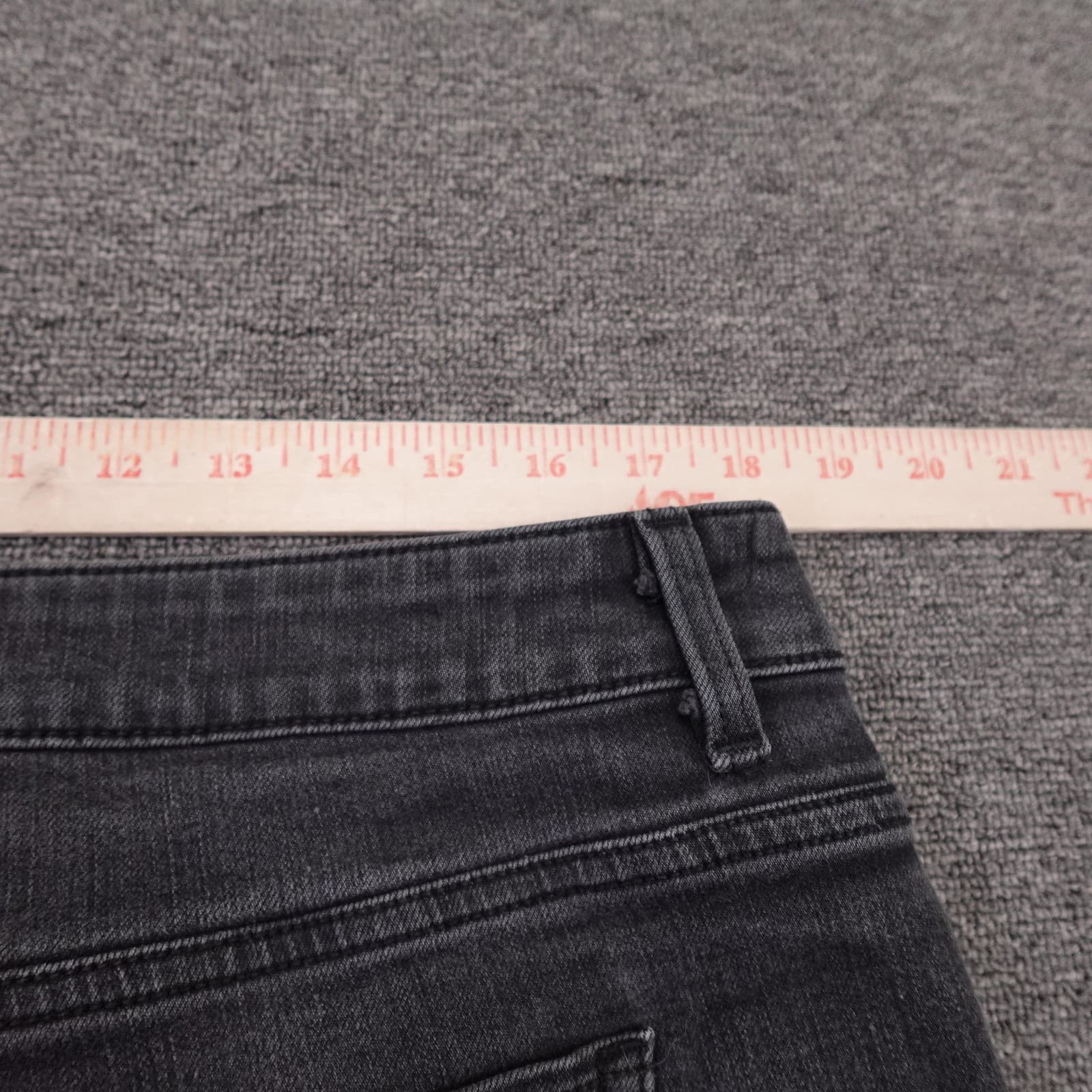 Time And Tru Shorts Womens 16 Black Mid Rise Denim Cutoff Cuffed Stretch Casual - Thumbnail 5