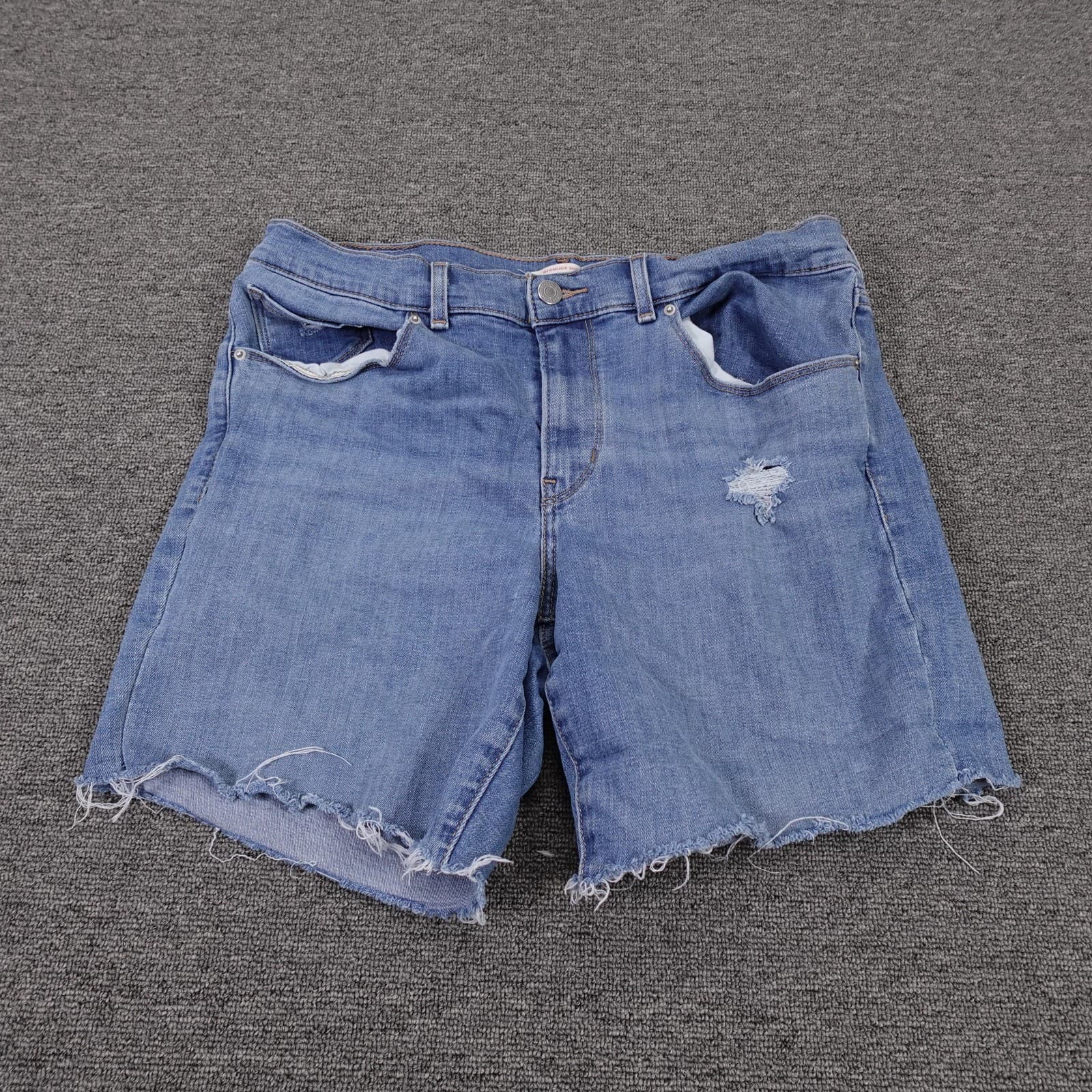 Levis Bermuda Shorts Mens 30 Blue Denim Distressed Cutoff Frayed Hem 10 Inseam