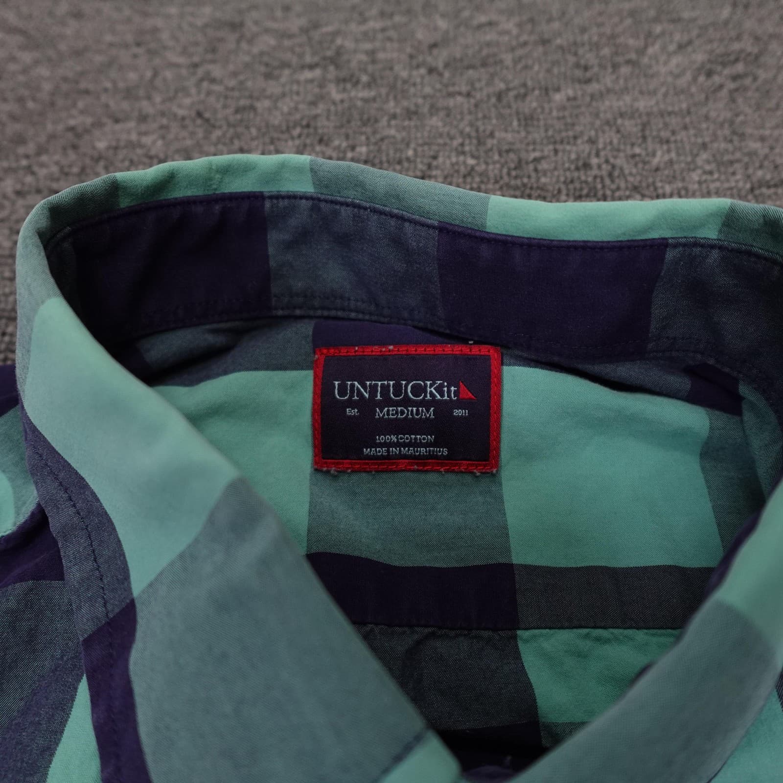 UNTUCKit Shirt Mens Medium Blue Plaid Long Sleeve Button Up Casual Cotton Woven - Thumbnail 3