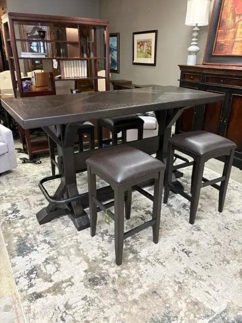 Hooker Furnishing Dark Plank Wood Pub And 4 Bar Stools Set