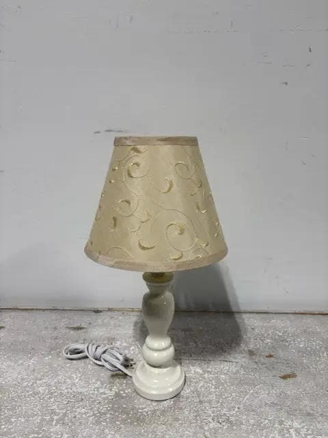 Cream Lamp With Shade