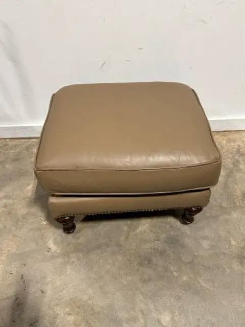 Flexsteel Base Ottoman With Custom Leather - Thumbnail 2
