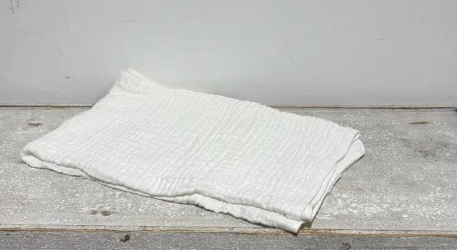 *NEW* Muslin White Throw Blanket