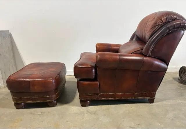 Bradington Young Brown Leather Chair With Ottoman - Thumbnail 2