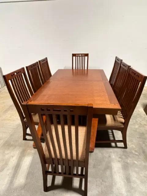 Broyhill Mission Style Extension Dining Table with 8 Chairs