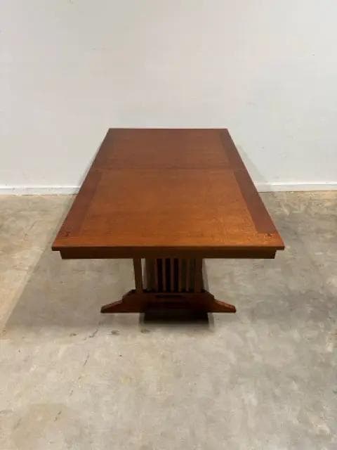 Broyhill Mission Style Extension Dining Table with 8 Chairs - Thumbnail 3
