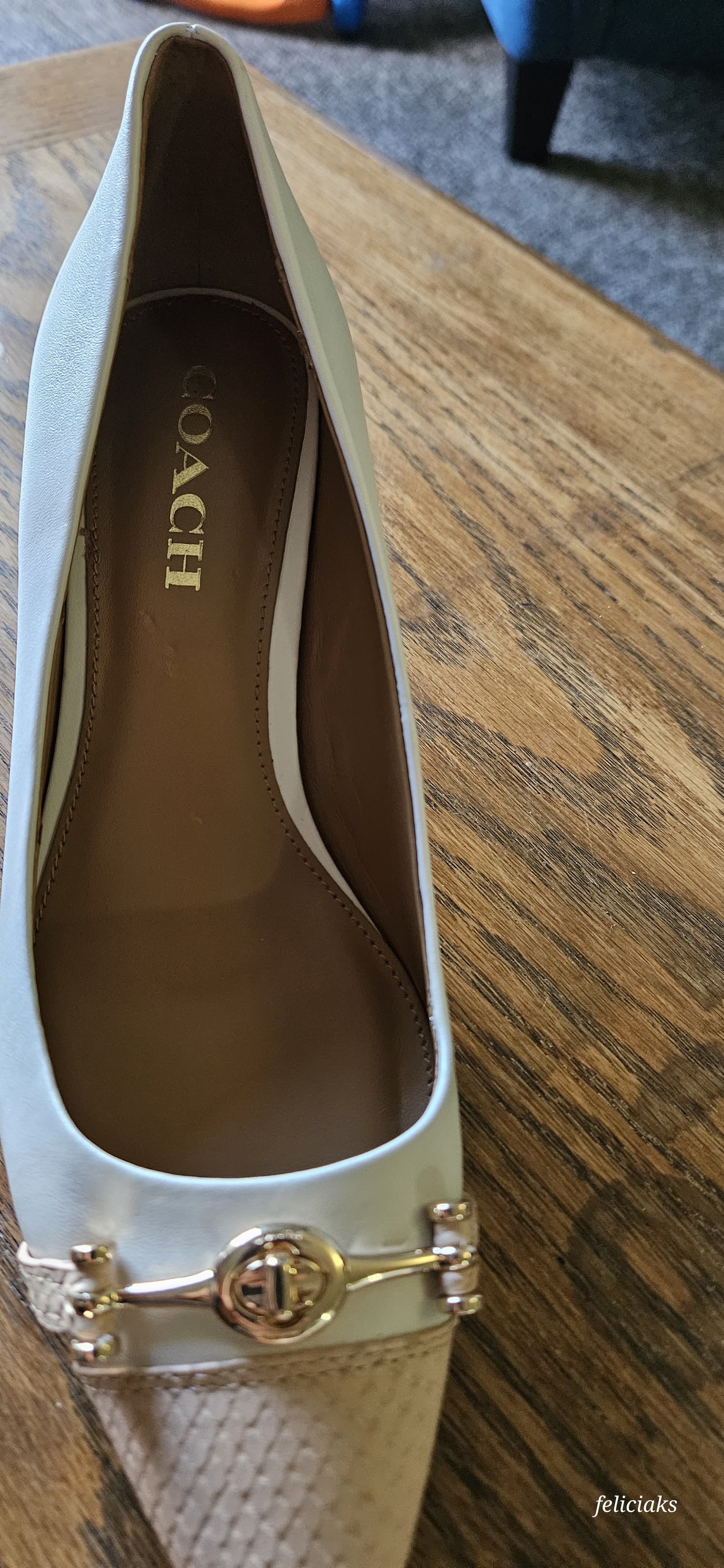 Coach White Leather Pumps with Gold Accents - Thumbnail 2