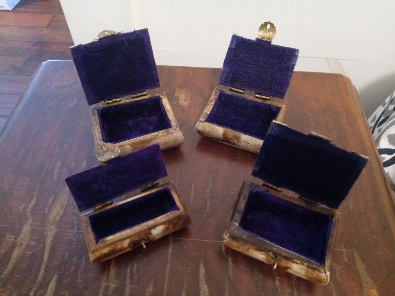 Camel Bone Trinket Boxes - Thumbnail 3