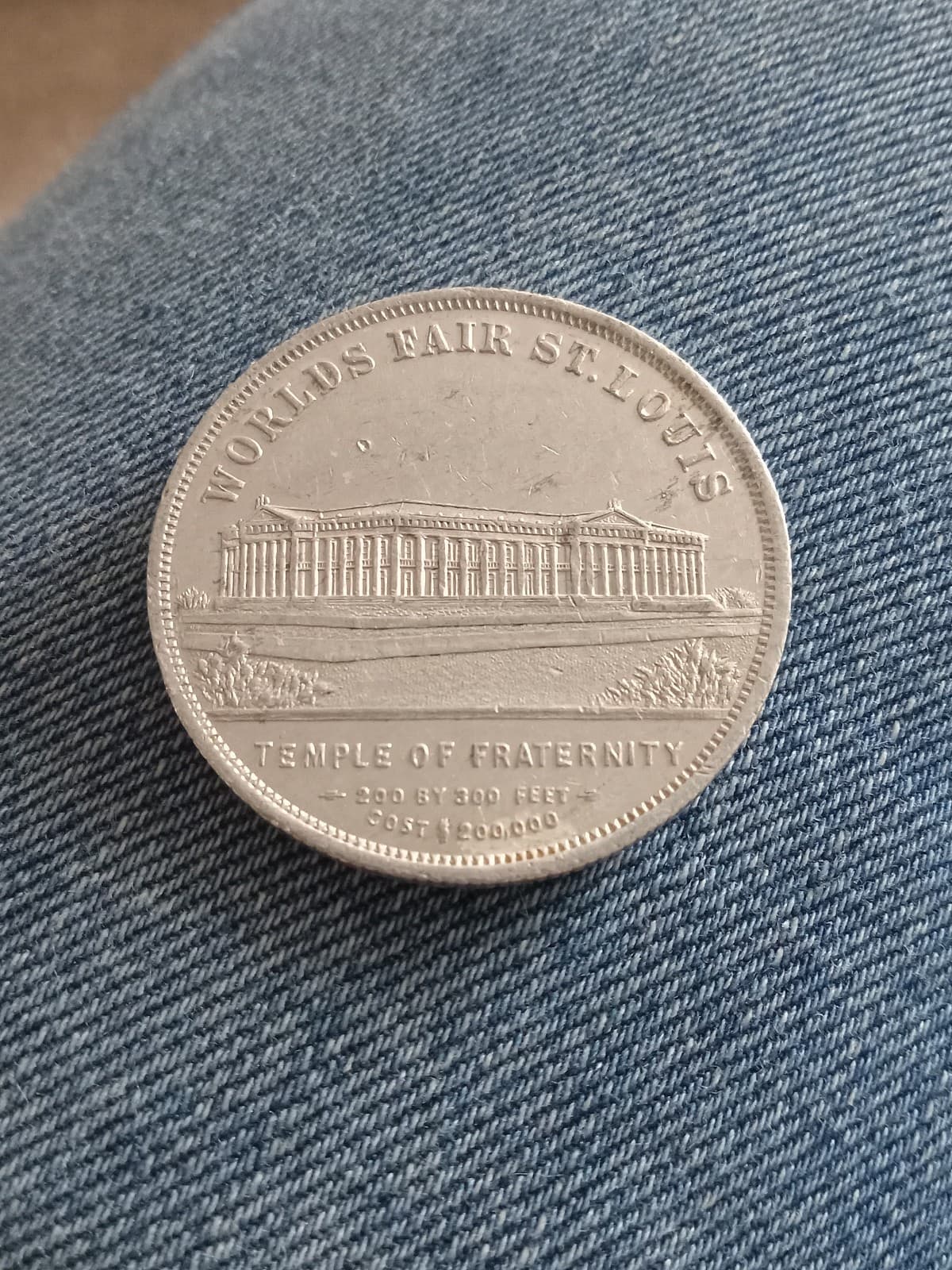 1904 Worlds Fair Souvenir Medal
