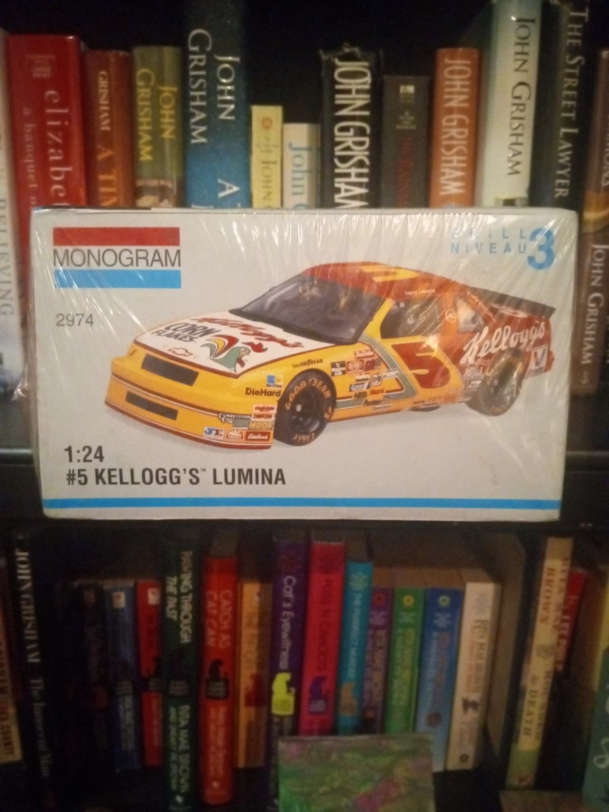Monogram Kellogg's Lumina Model Kit - Thumbnail 3