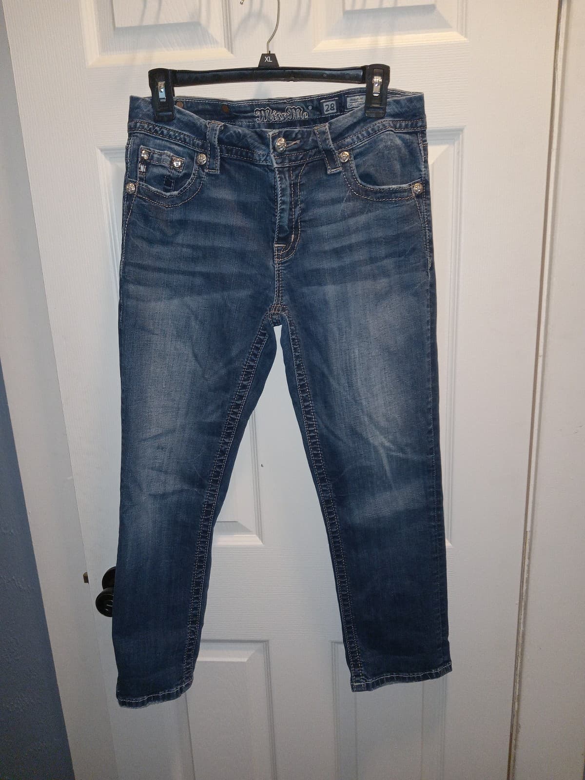 Miss Me Mid-Rise Curvy Crop Jeans Size 28