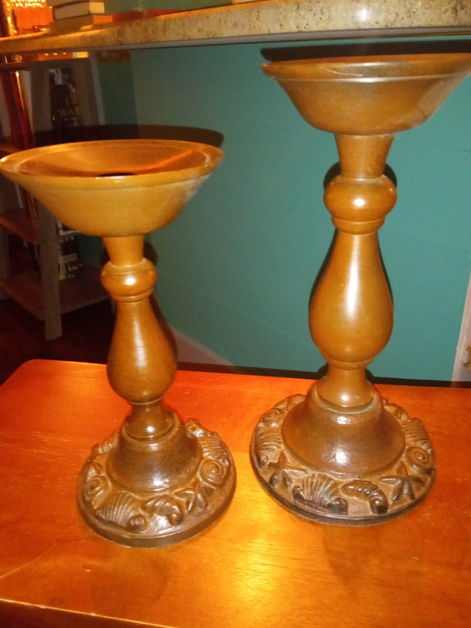 Metal Candlesticks - Seashell Themed - Thumbnail 2