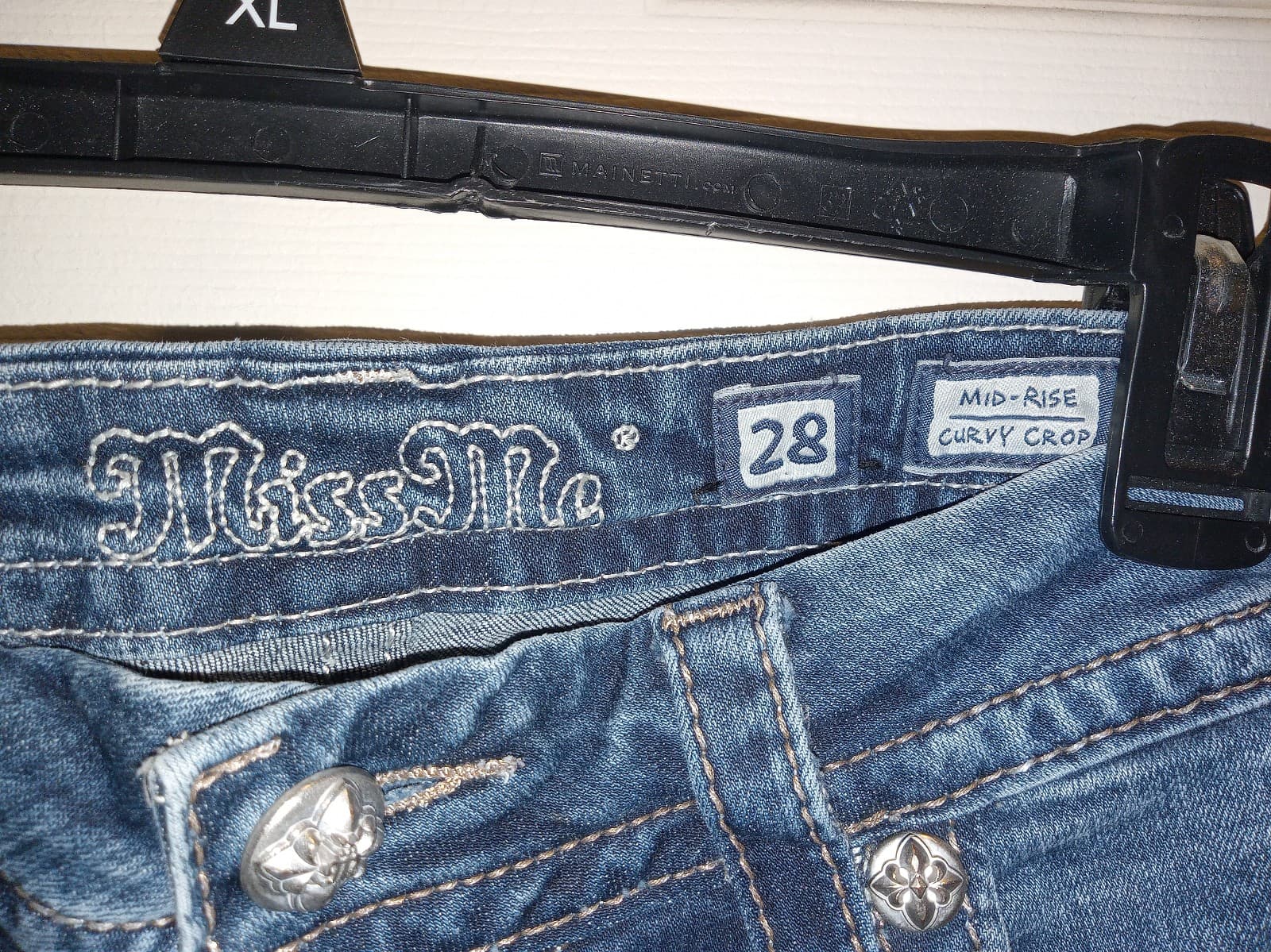 Miss Me Mid-Rise Curvy Crop Jeans Size 28 - Thumbnail 3