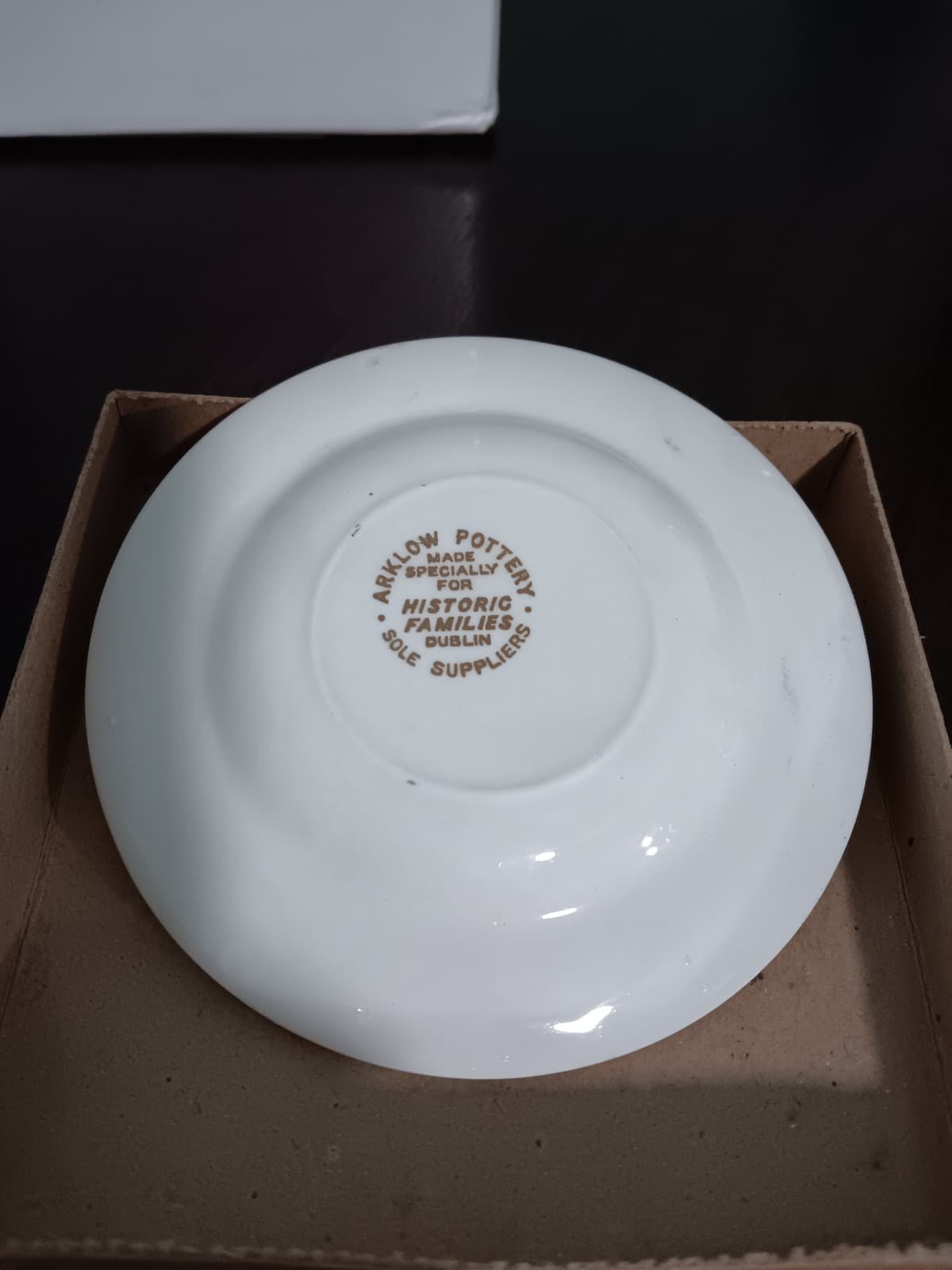 Arklow Pottery 'Historic Families of Dublin' Collector Plate - Thumbnail 2