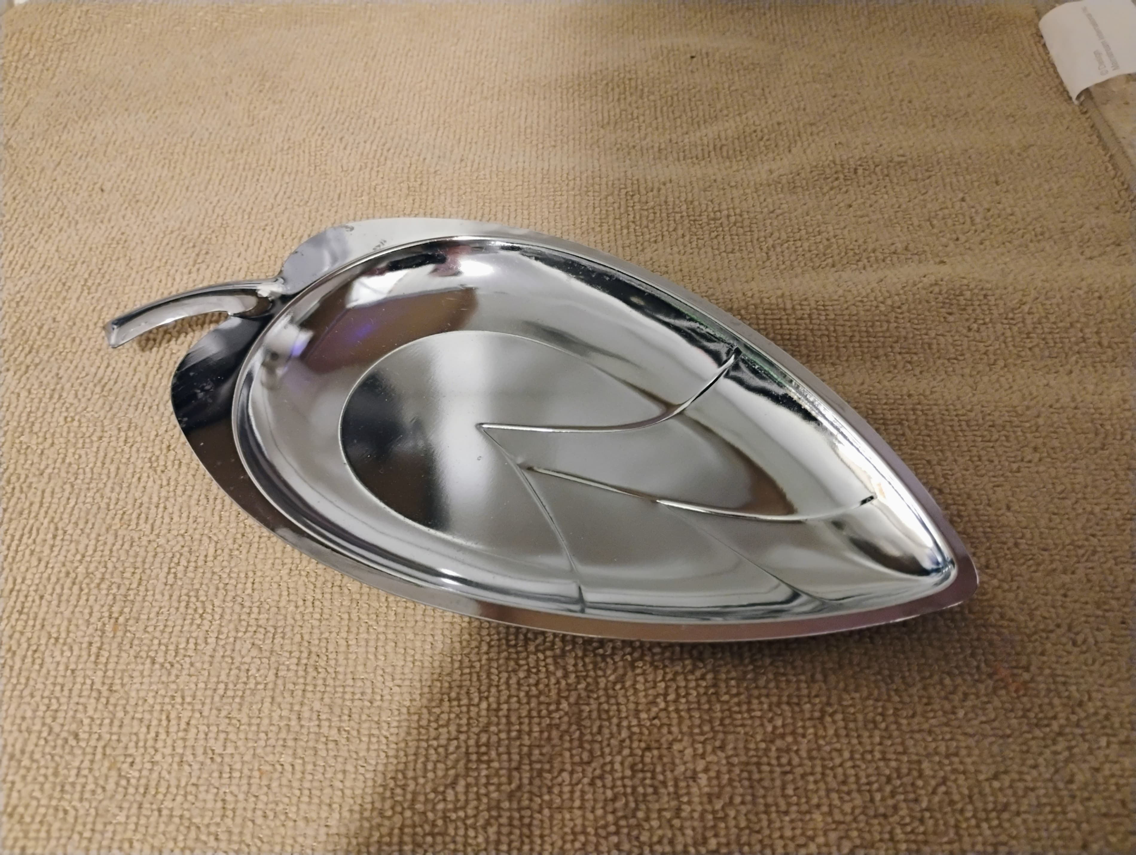 Small Metal Leaf Tray - Thumbnail 2