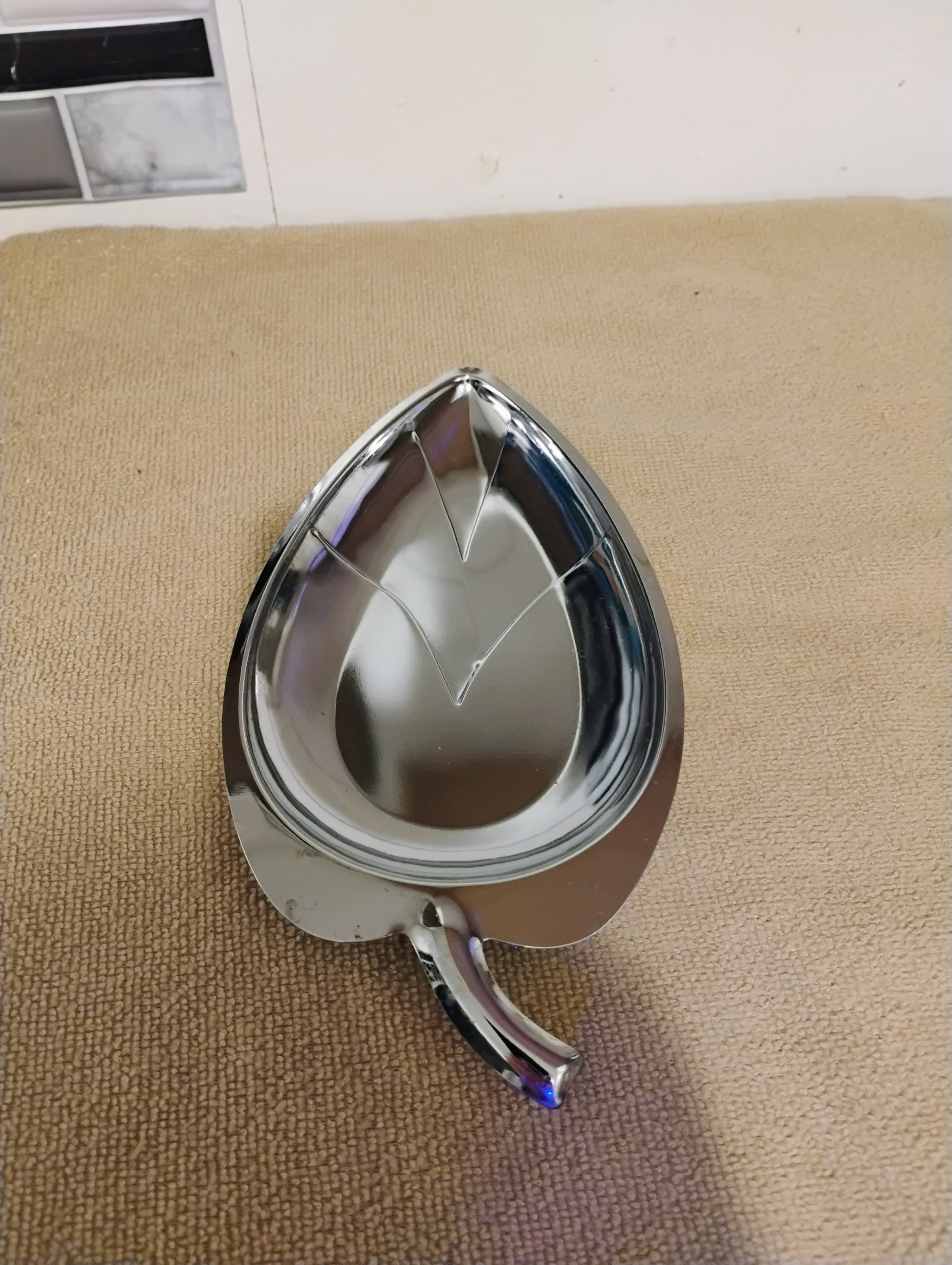 Small Metal Leaf Tray - Thumbnail 3