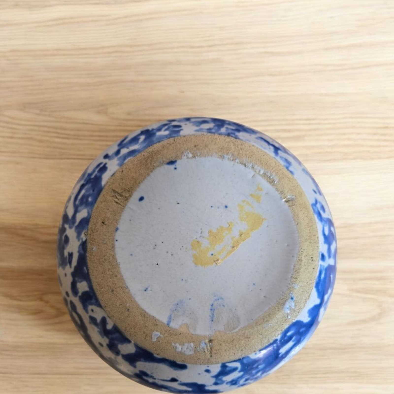 VINTAGE STONEWARE BLUE SPONGEWARE SPITOON/CUSPIDOR - Thumbnail 3
