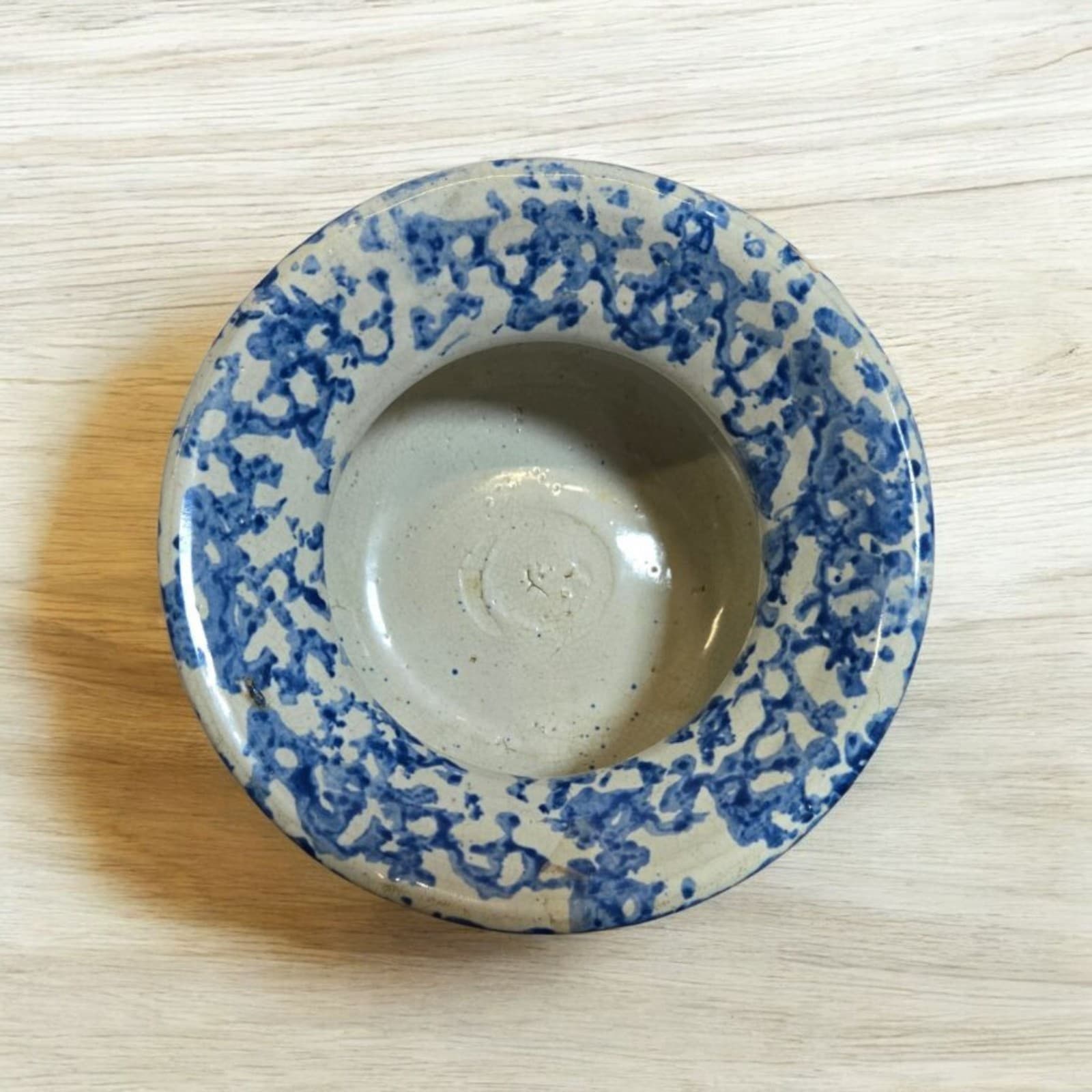VINTAGE STONEWARE BLUE SPONGEWARE SPITOON/CUSPIDOR - Thumbnail 2