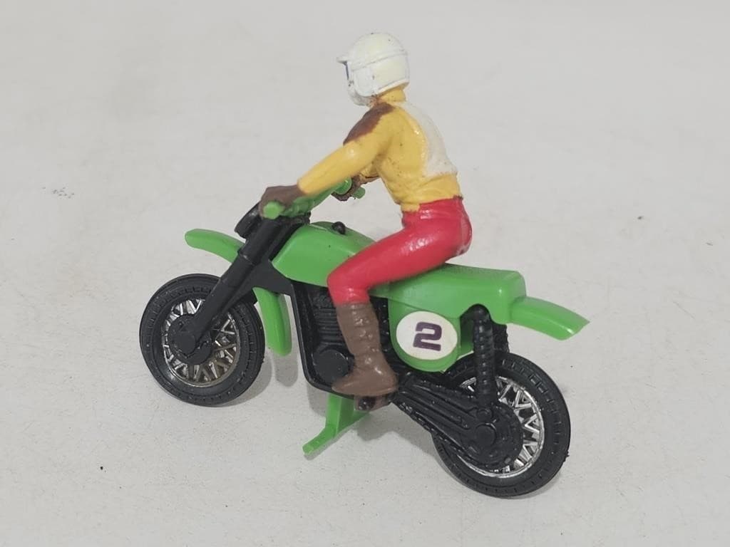 70's Mint Tootsie Toy Motorcycle- No 2- Near Mint Condition- FREE SHIPPING! - Thumbnail 3