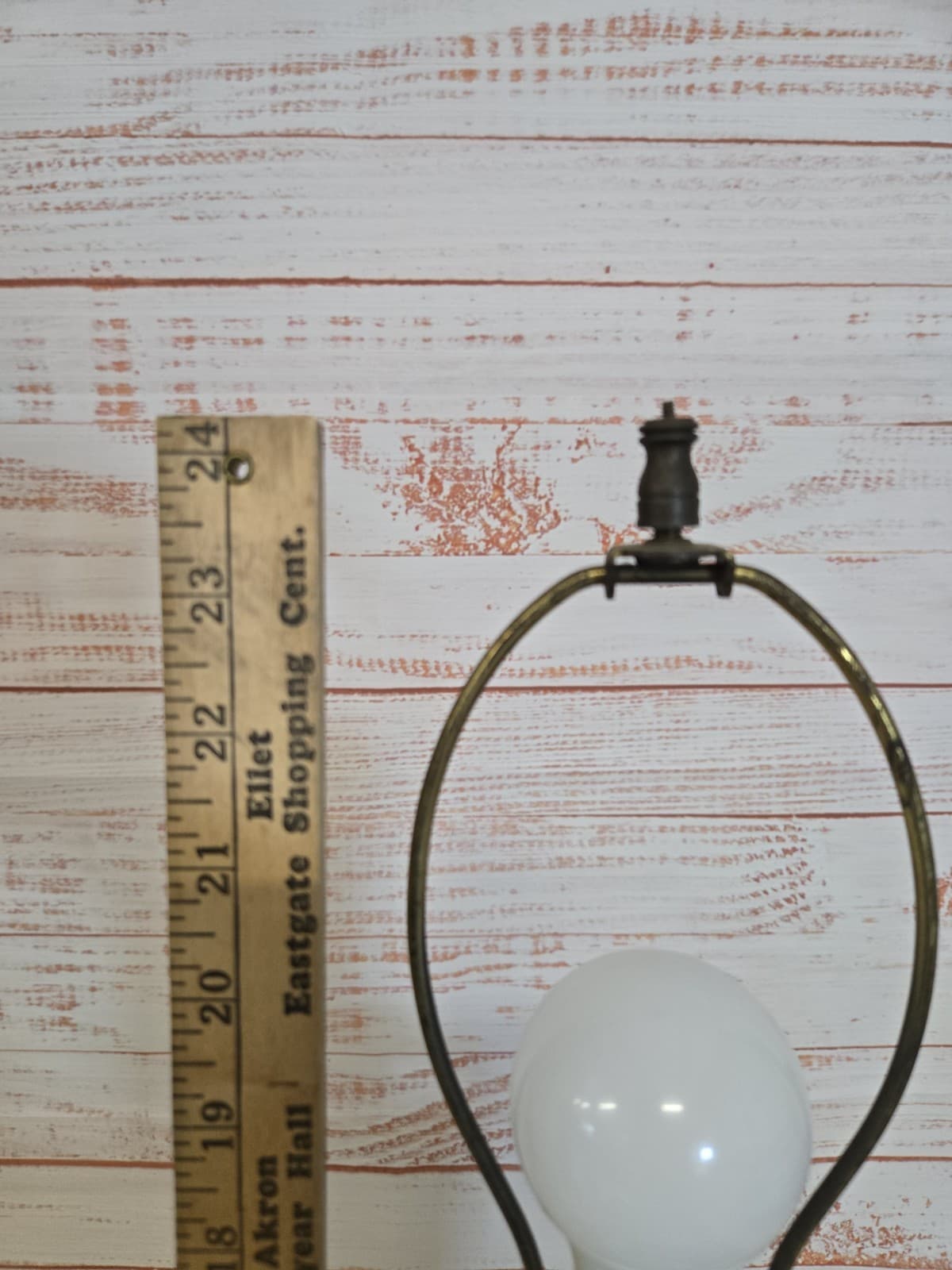 Vintage George and Martha Washington Hanpainted Lamp- WORKING CONDITION - Thumbnail 3