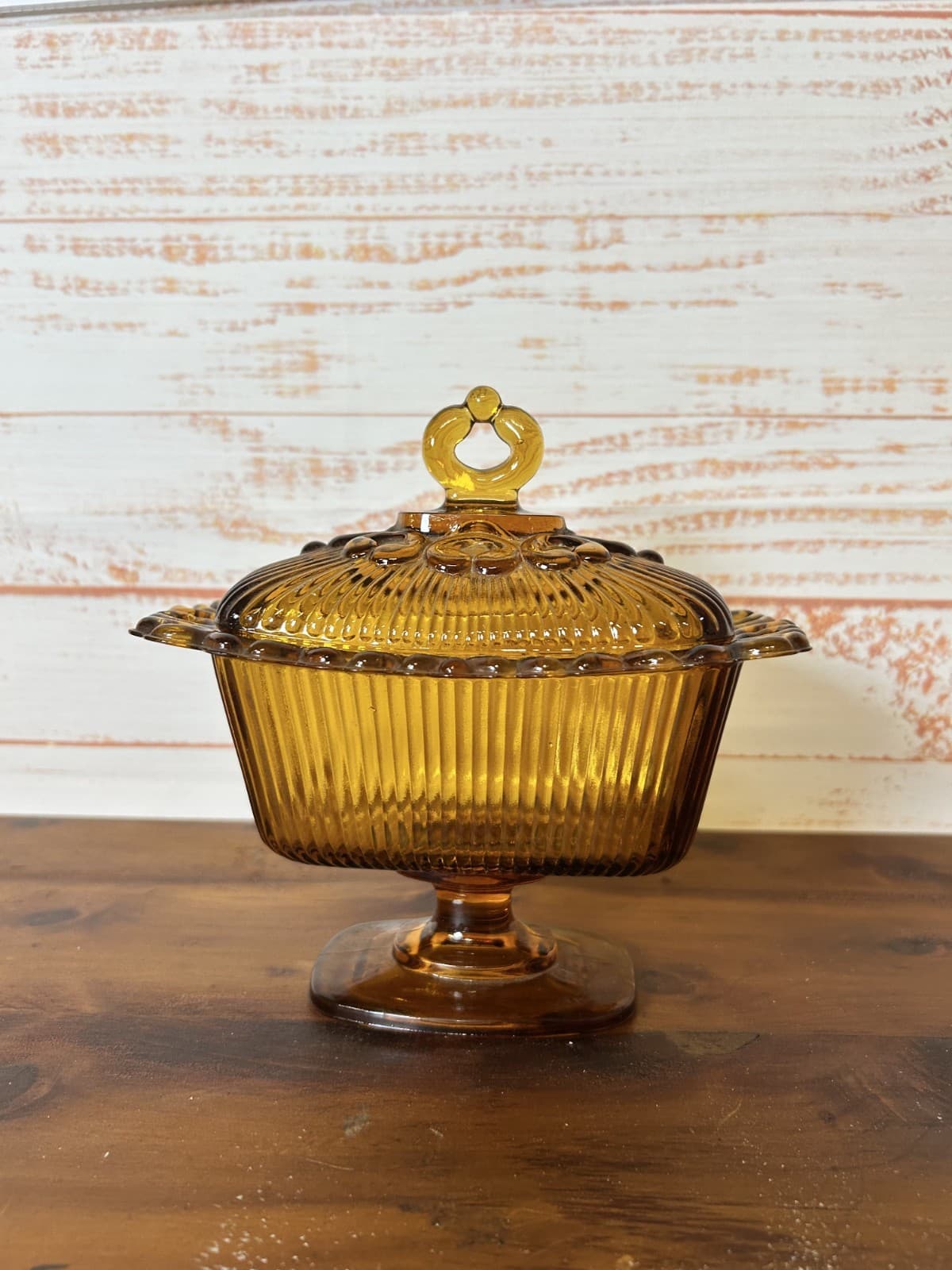 Indiana Glass - Amber color Lace Edge Covered Dish - Thumbnail 3