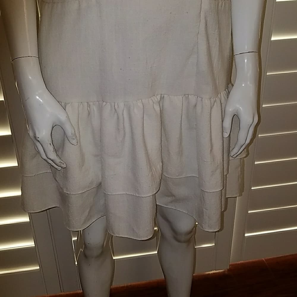 Cute off white dress - Thumbnail 5