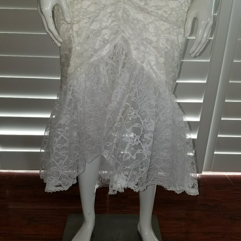 Vintage white lace mermaid dress - Thumbnail 3