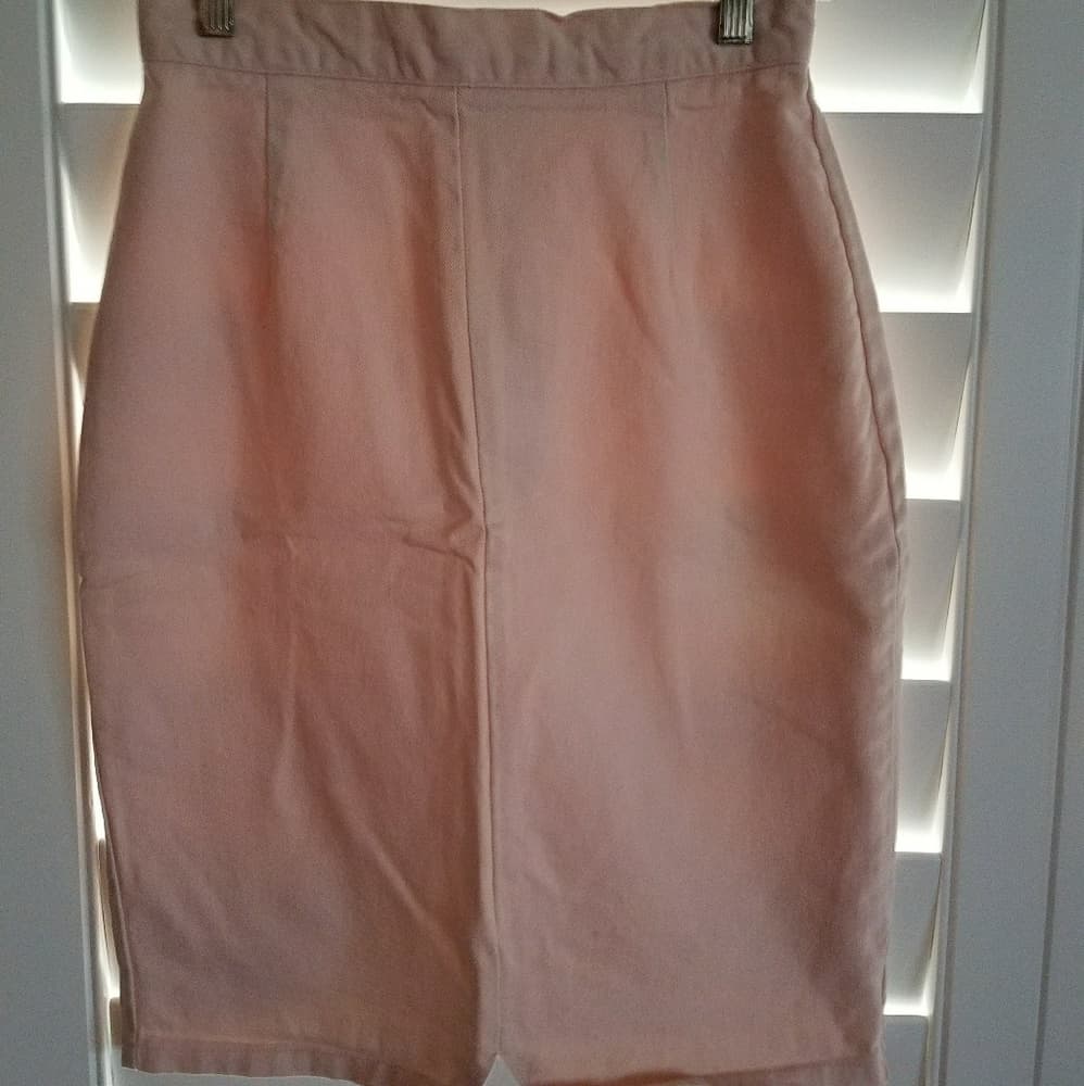Vintage light pink denim skirt