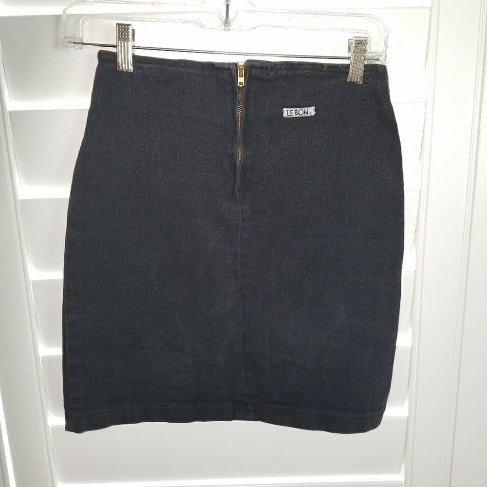 Simple black denim mini skirt - Thumbnail 2