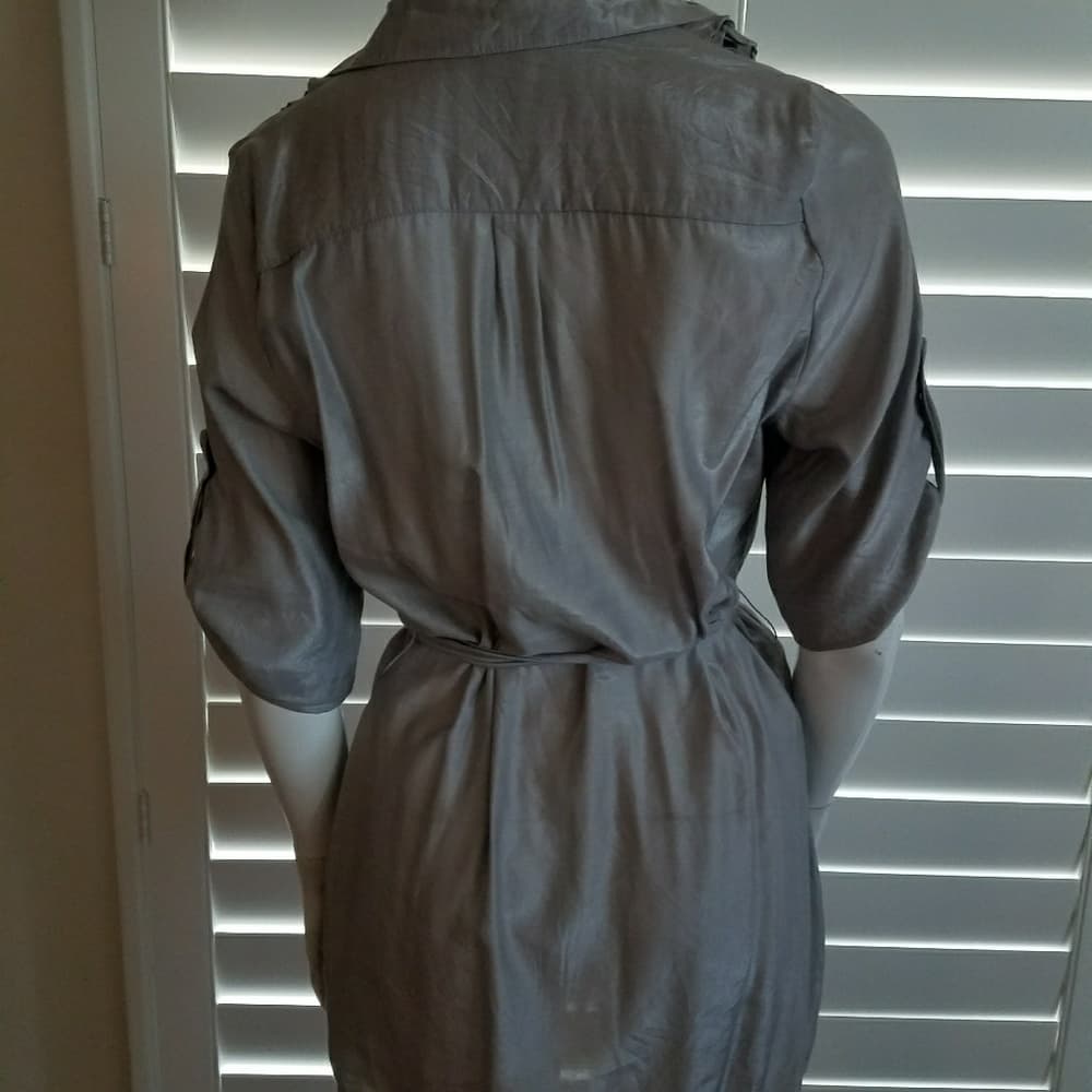 Beautiful silver/Gray long shirt - Thumbnail 2