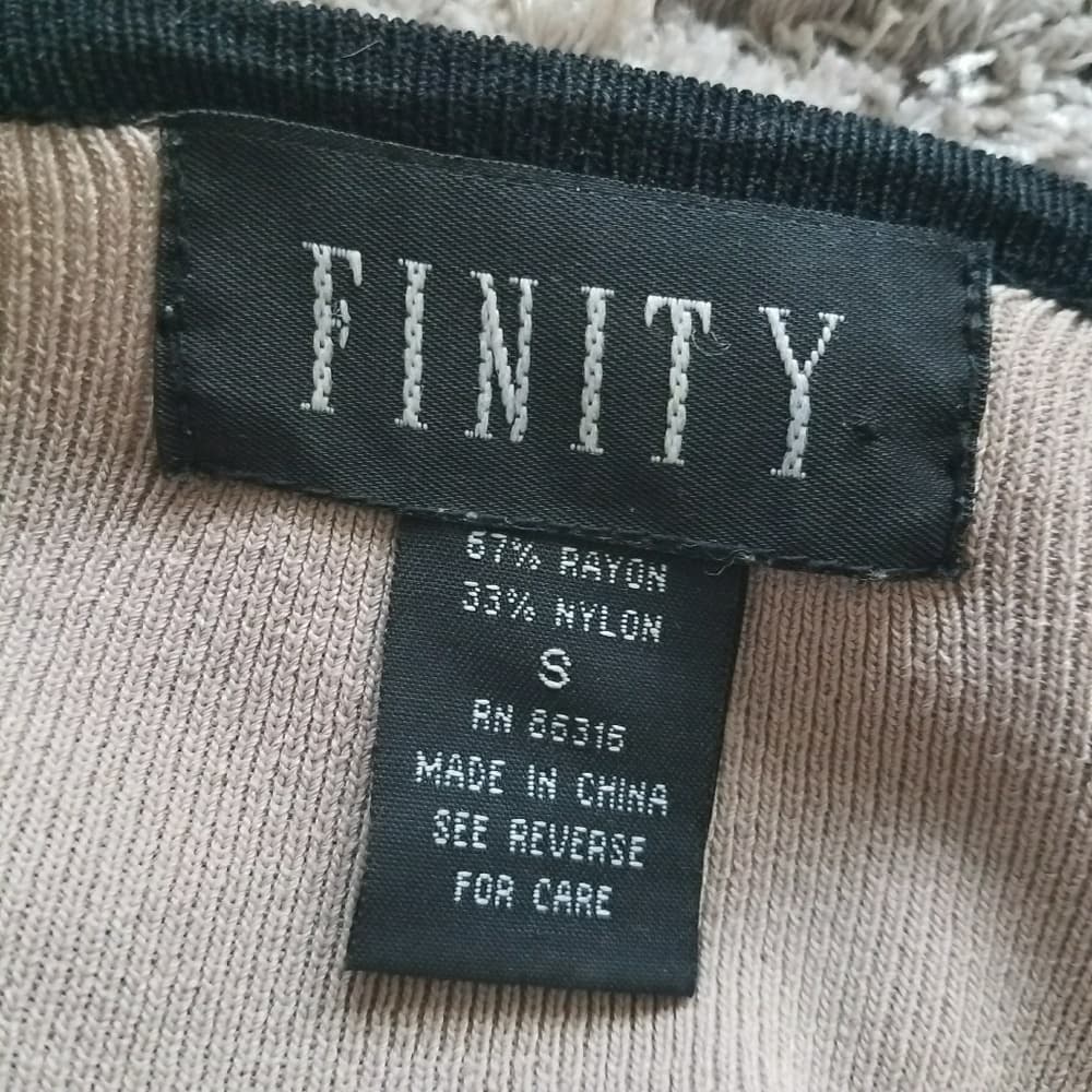 Beautiful dusty rose top - Thumbnail 3