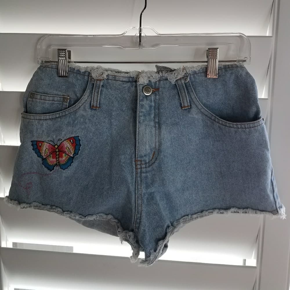 Cute daisy duke shorts