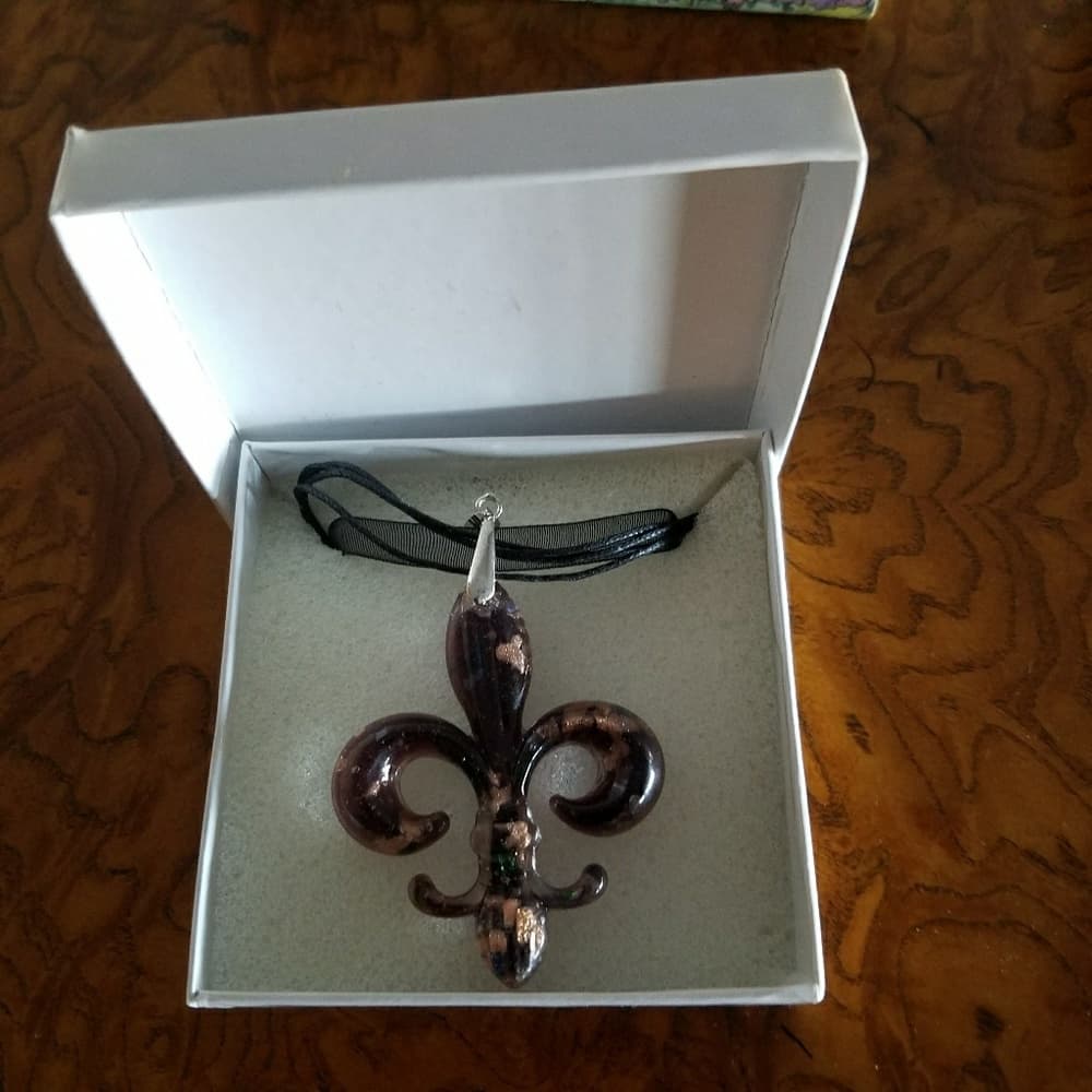 Glass necklace