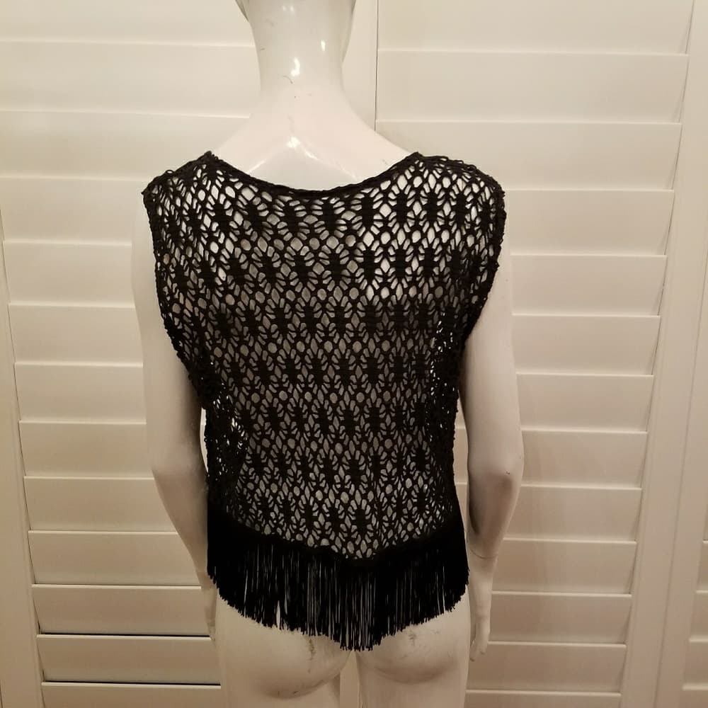 Delicate black knit vest - Thumbnail 2