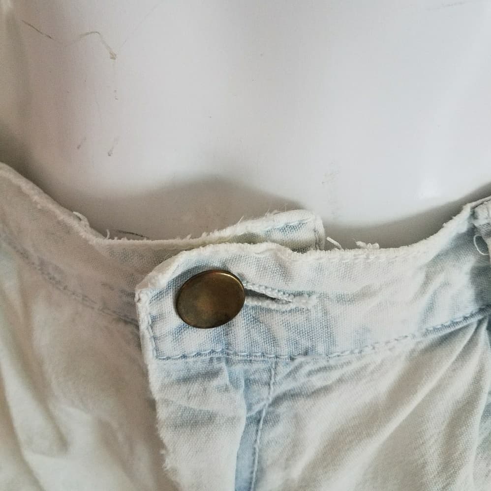 White acid wash long shorts - Thumbnail 3