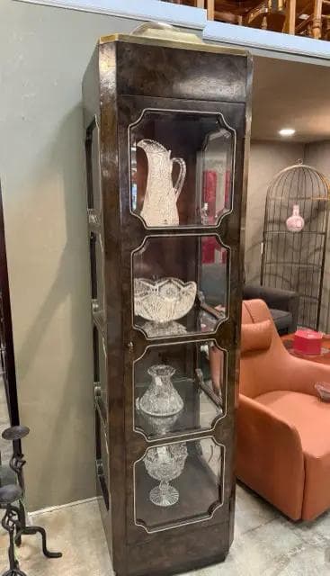 Vintage Mastercraft Burl Wood & Brass Lighted Display Cabinet Vitrine - Thumbnail 2