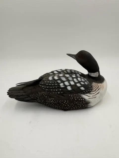 Hand Carved Common Loon with Turned Head by Burns '87 - Thumbnail 2