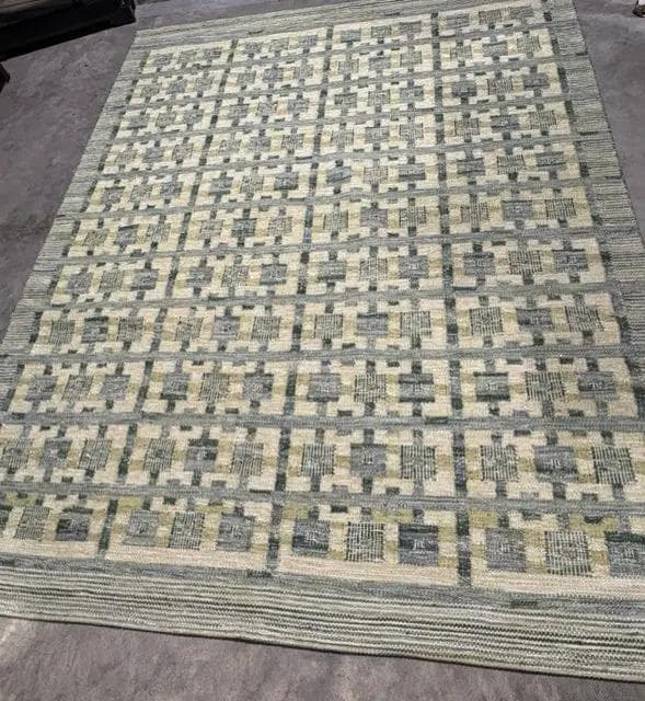 Rug and Kilm Green Rug