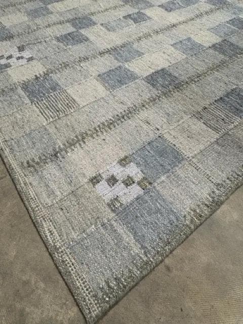 Rug and Kilm Light Blue, Tan, and Cream Rug - Thumbnail 2