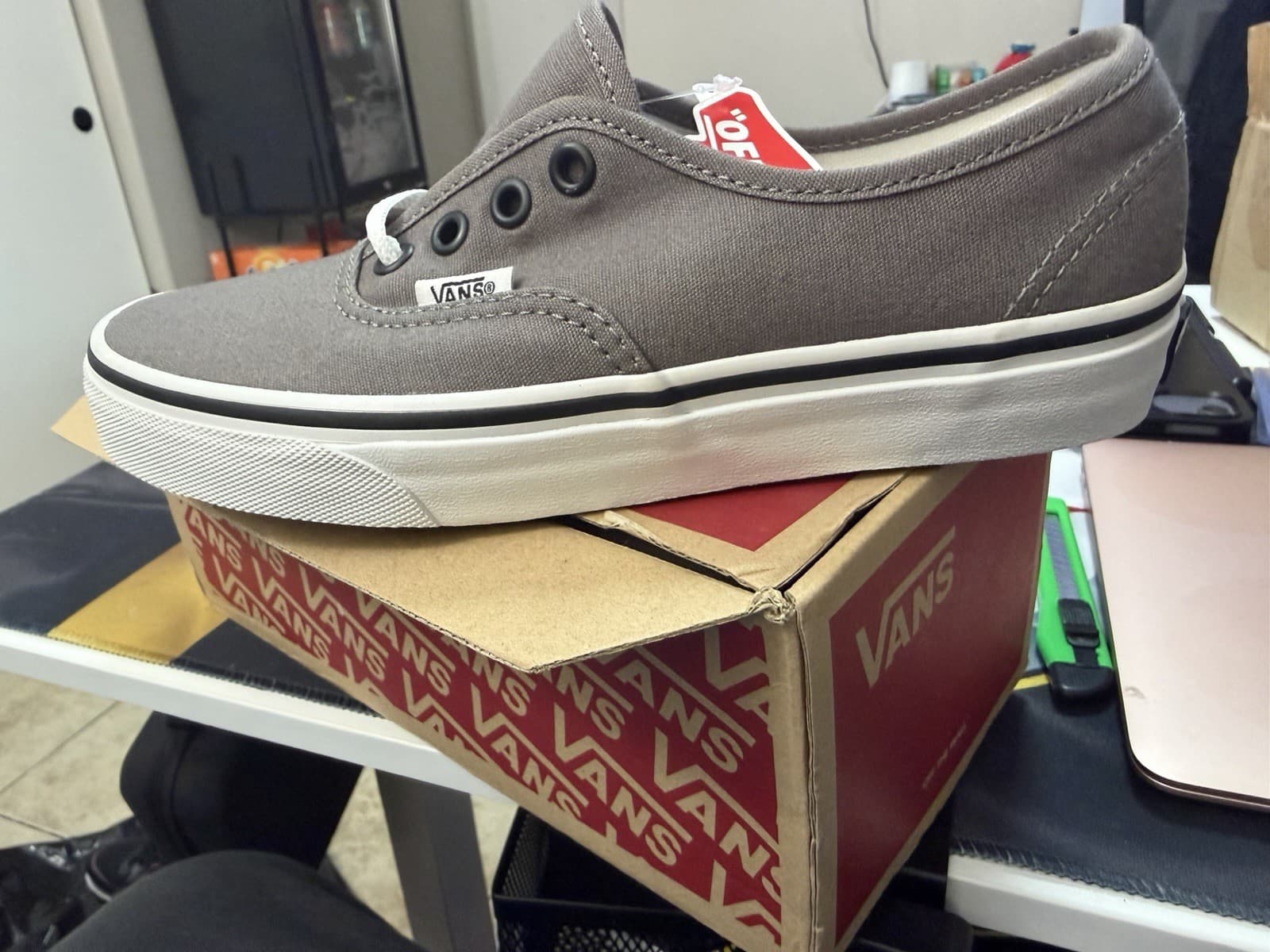 VANS Gray Canvas Low Top Lace-Up Men's 4.5 or women’s Size 6