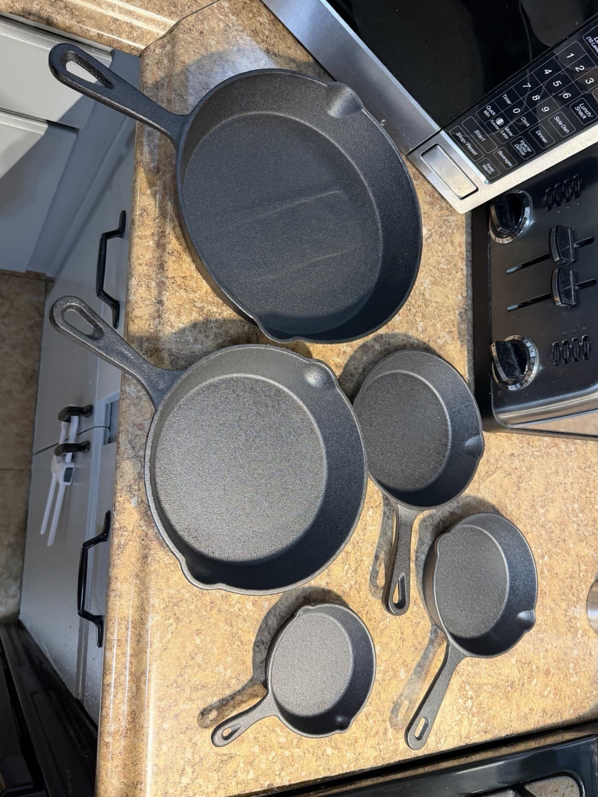 Brodark Cast Iron Non-Stick Frying Pan Set 5-Piece Round Black, Gas/Electric - Thumbnail 2