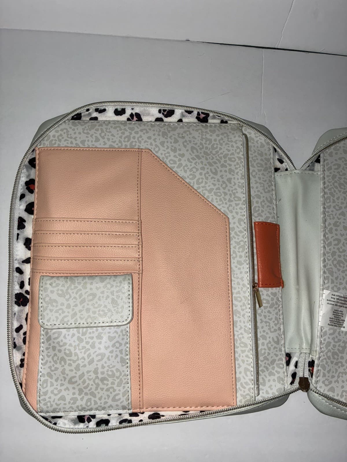 The Happy Planner Colorful Leopard Classic Zip Folio Planner Cover PRE OWNED - Thumbnail 5