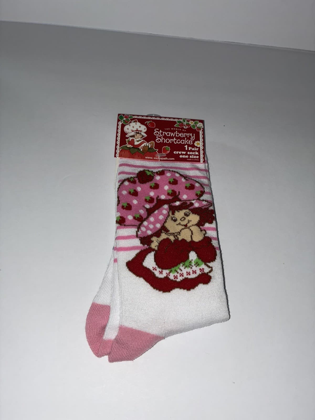 Socks Strawberry Shortcake Novelty Crew Socks Men 7-12 Women 8-14, New