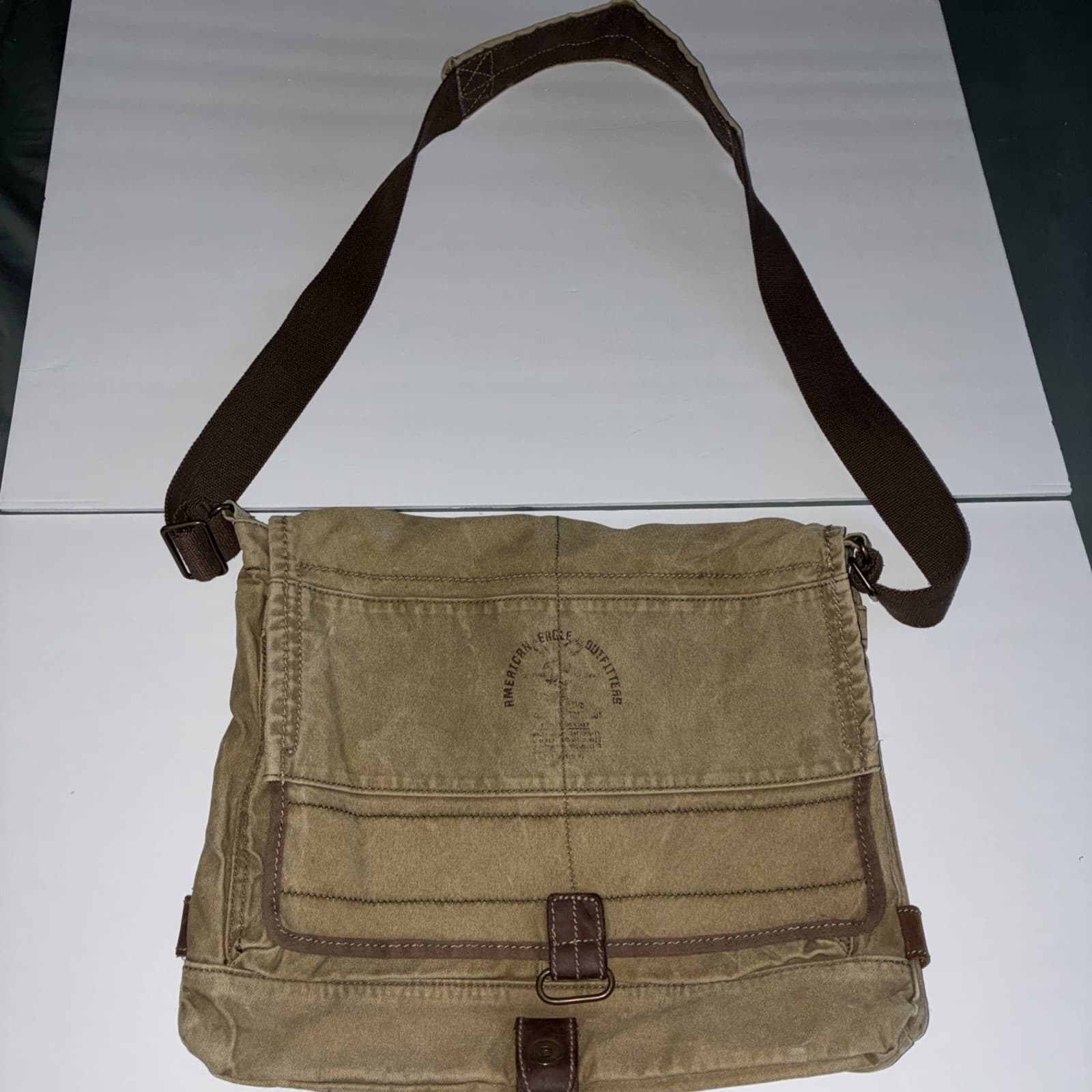 American Eagle Outfitters Vintage Brown Messenger Bag Adjustable Strap.
