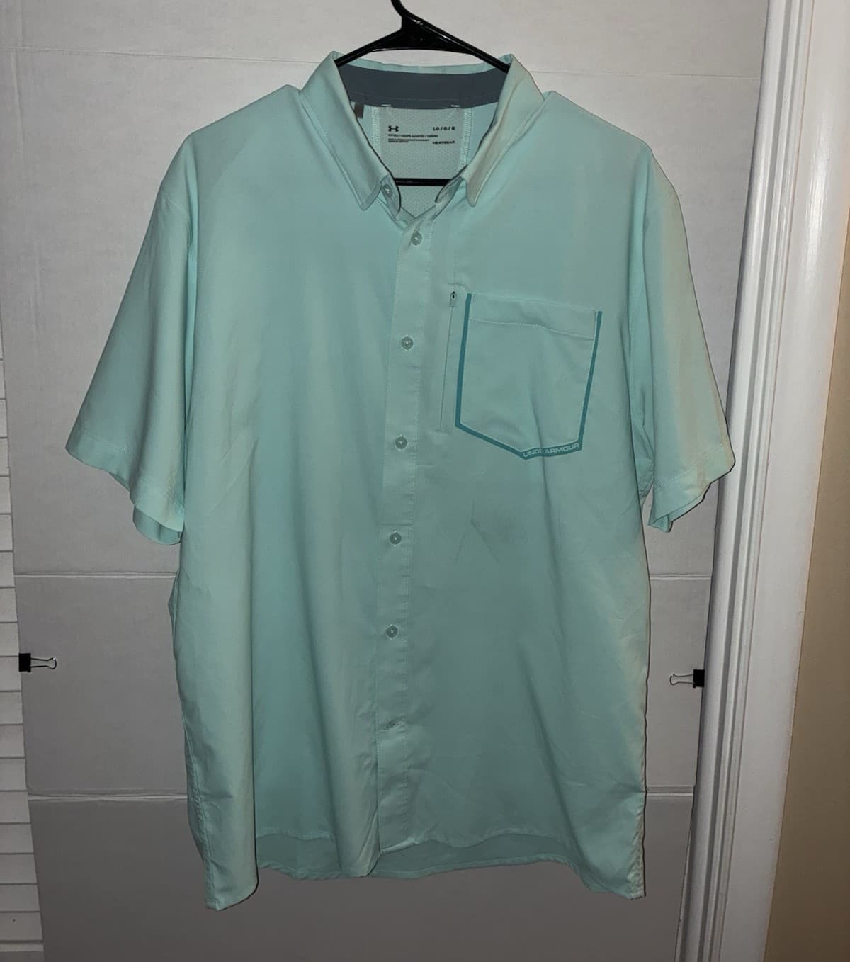 Under Armour HeatGear Men's Large Fitted Button-Up Shirt Pockets Sea-foam