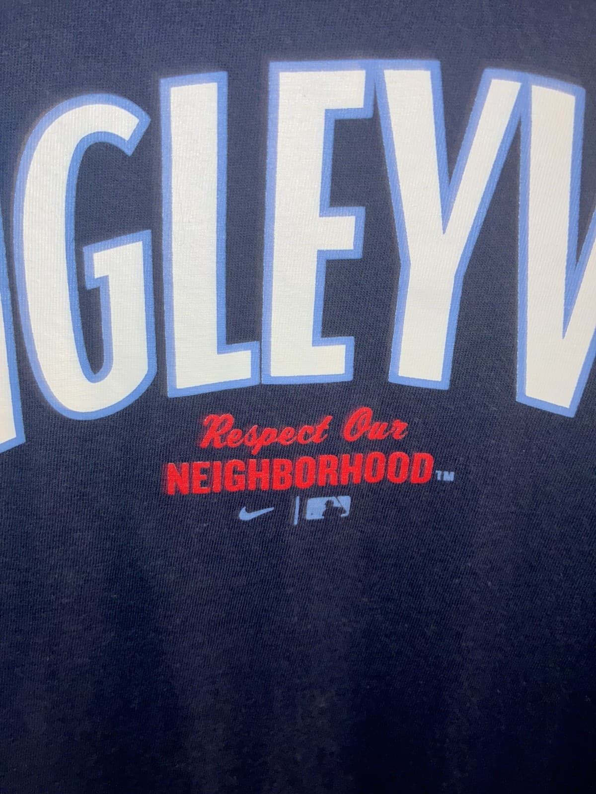 Nike Chicago Cubs T Shirt Adult Size XL Wrigleyville respect our neighborhood - Thumbnail 2
