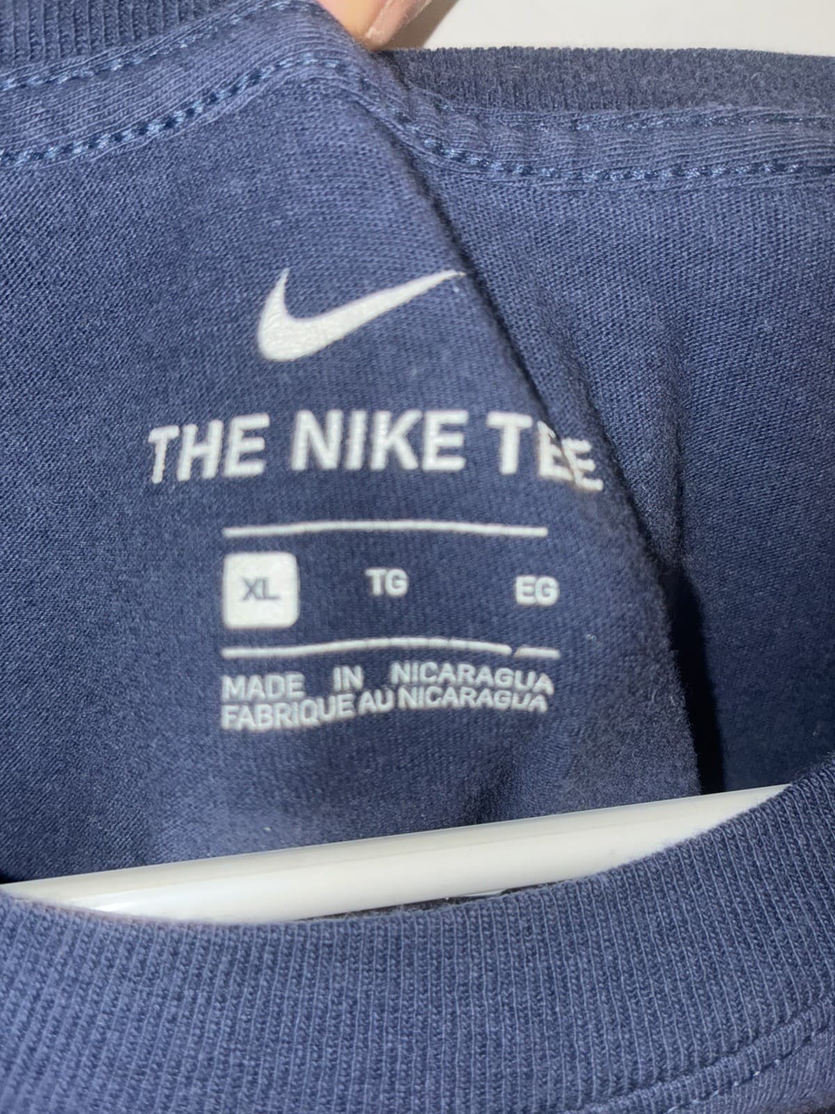 Nike Chicago Cubs T Shirt Adult Size XL Wrigleyville respect our neighborhood - Thumbnail 3