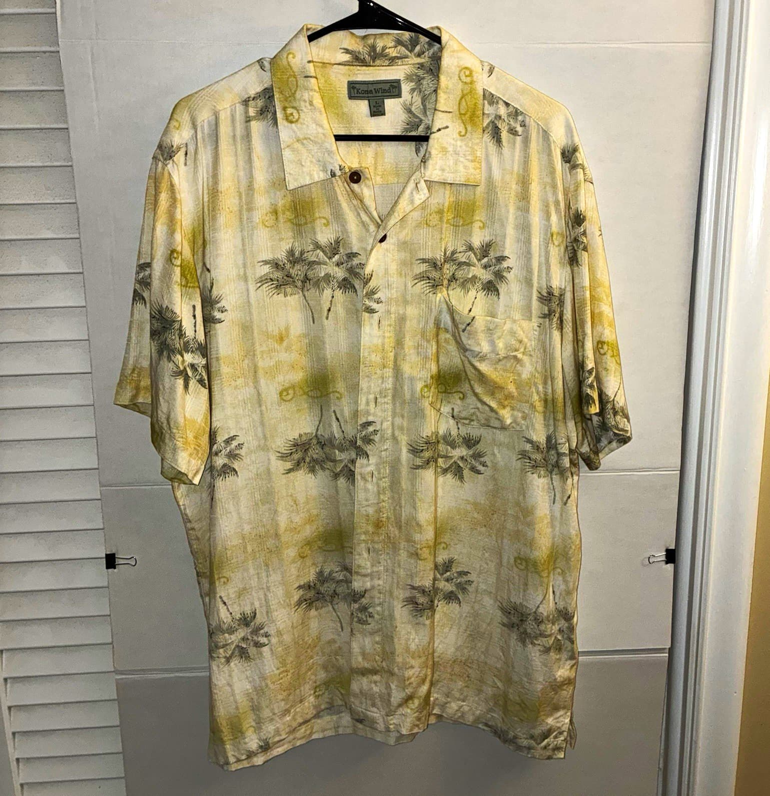 Kona Wind Men's L Hawaiian Tropical Palm SS Button-Up Spread Collar Pockets